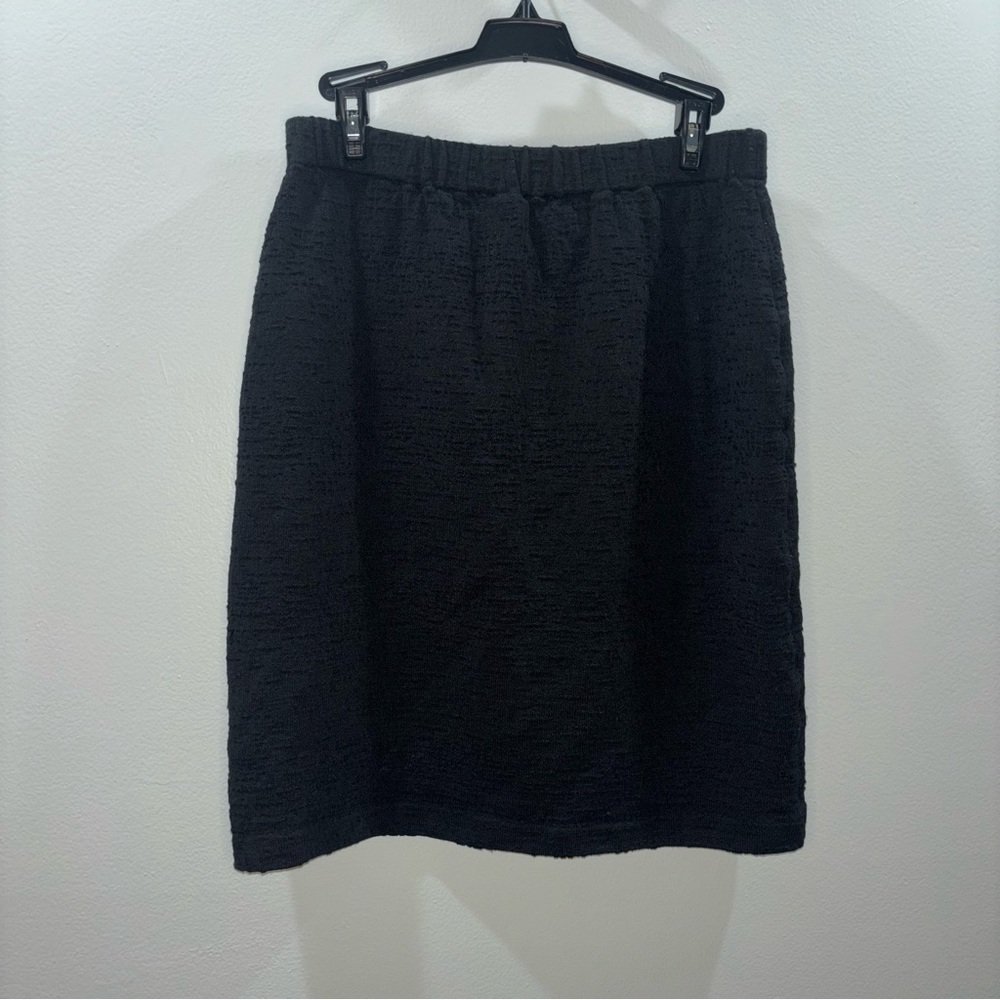 St. John Black Knit Textured Luxury Work Wear Skirt Size 8
